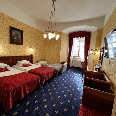 Zamek 4*