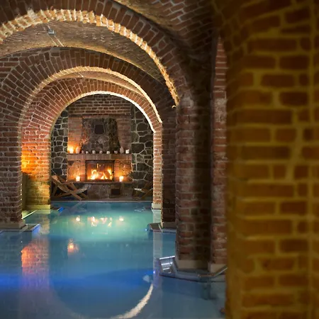 Hotel Zamek Ryn (Warmian-Masurian)