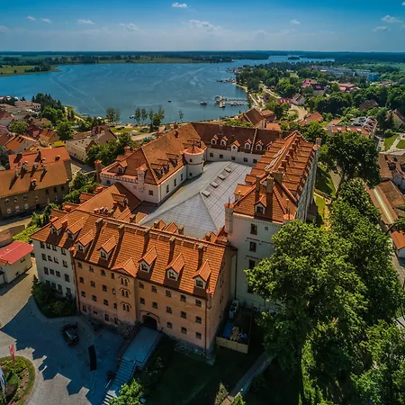 Zamek 4*