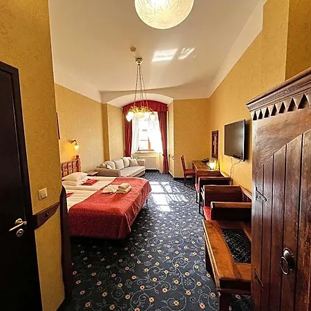 Zamek 4*