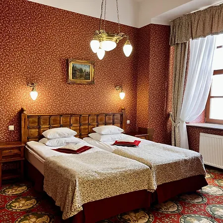 Zamek 호텔 4*