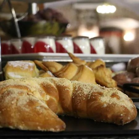 Отель Zamek Рын